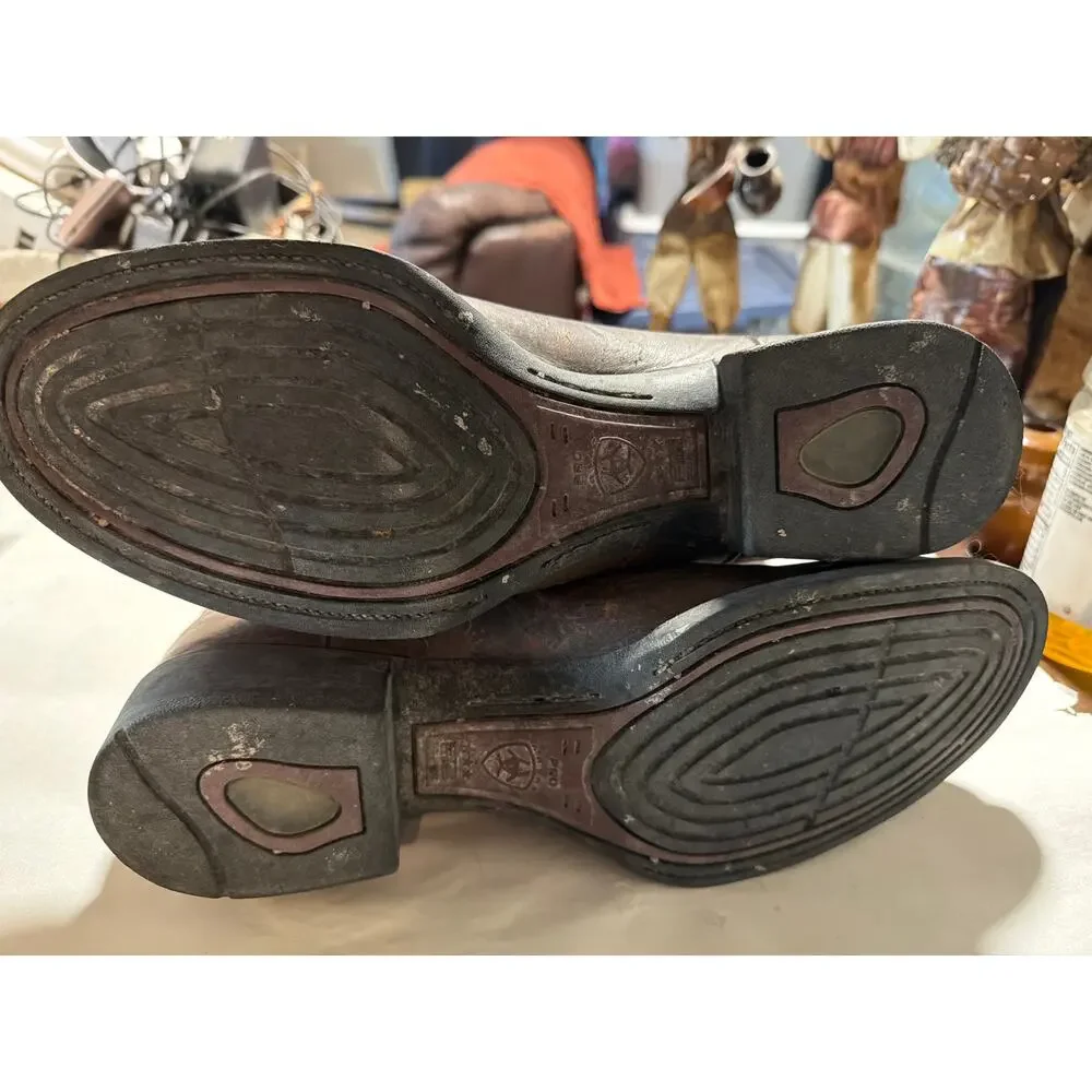 Men's Ariat Cowboy Boots Size 11 Some Scuffing at Toe